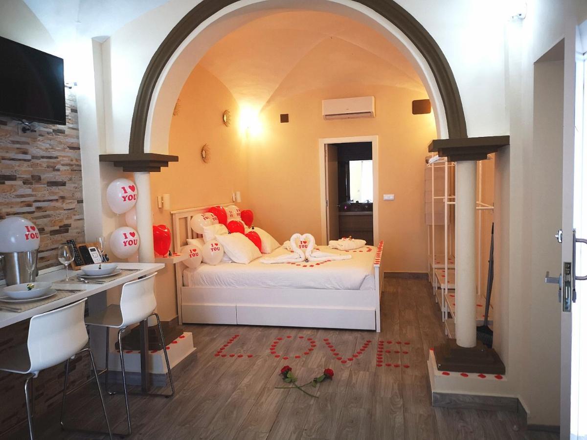Eres Emerita "Apartamentos & Suites" Mérida Buitenkant foto