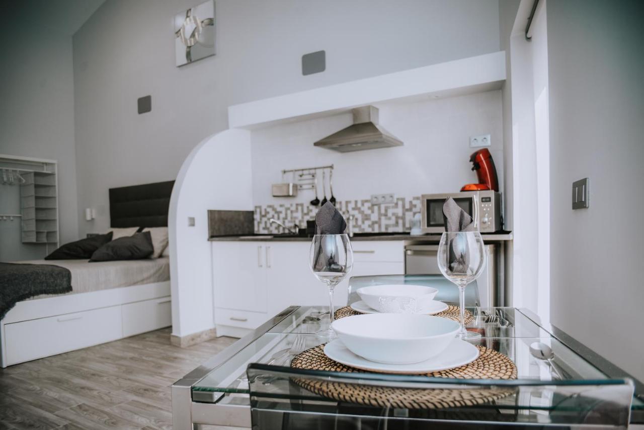 Eres Emerita "Apartamentos & Suites" Mérida Buitenkant foto