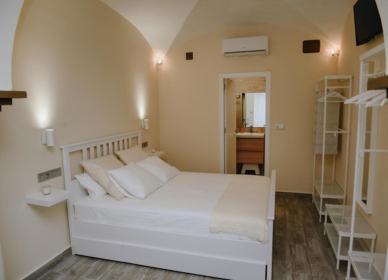 Eres Emerita "Apartamentos & Suites" Mérida Buitenkant foto